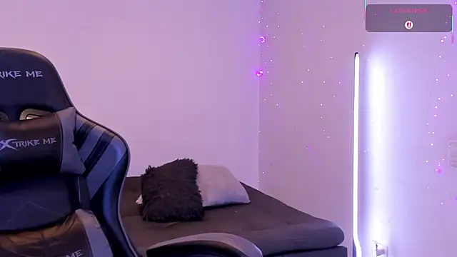 Amypond__ Webcam show