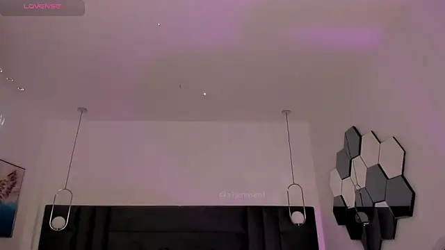 Chat XXX en directo de AllyJensen