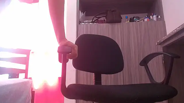 nicolle_milf1978 élő XXX-chatje