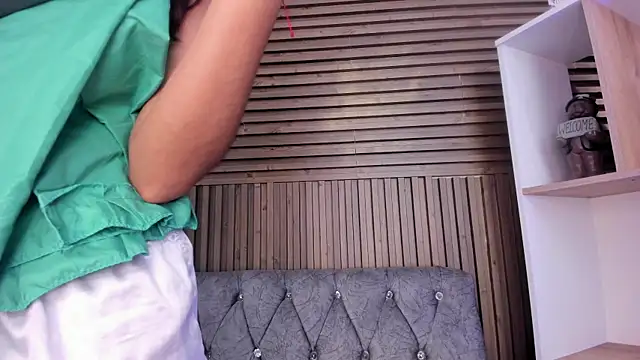 CarolineFyre Chat XXX in diretta