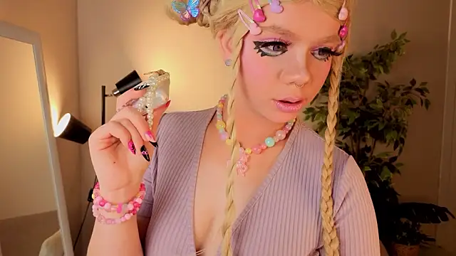 Waifu_Ketrin: онлайн-секс-чат