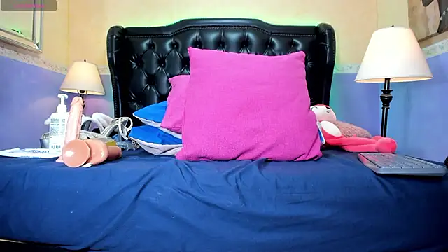 Mara_Summerr Adlı Modelin Canlı XXX Sohbeti