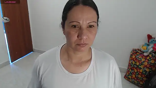 Chat XXX en directo de Laura_fox1