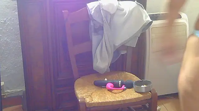 tixyanal70 Chat XXX in diretta