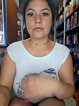 Niidia: απευθείας συνομιλία ΧΧΧ