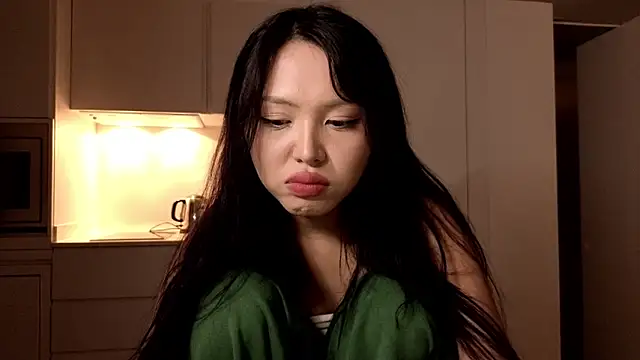 TammiLou: διαδικτυακό σόου στην κάμερα