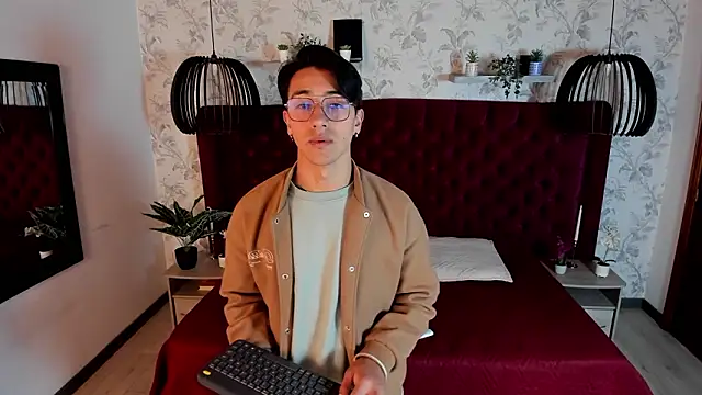 Andy_Joy_ Live XXX Chat