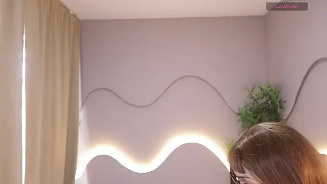 simone_sky: онлайн-секс-чат