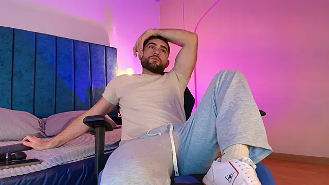 Steve-Carter Live XXX Chat