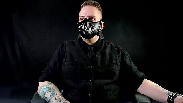 NoirWarden Chat XXX live