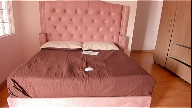 liittle__baby Webcam Show