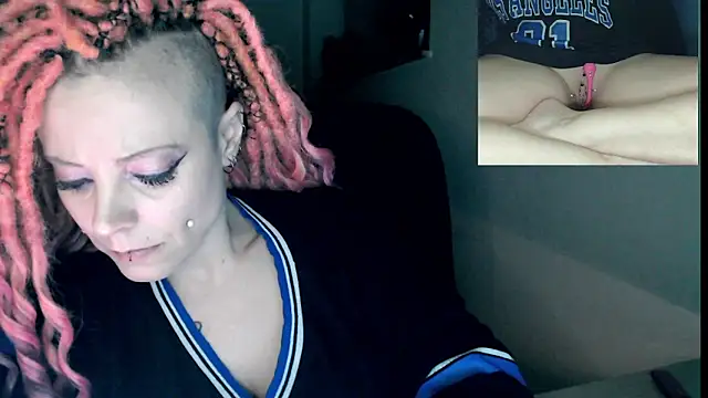 EdgesOfReality webcam show