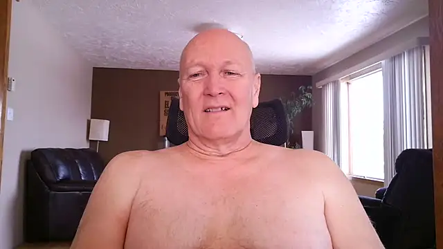 Pokazy przed kamerką – BasicAnt