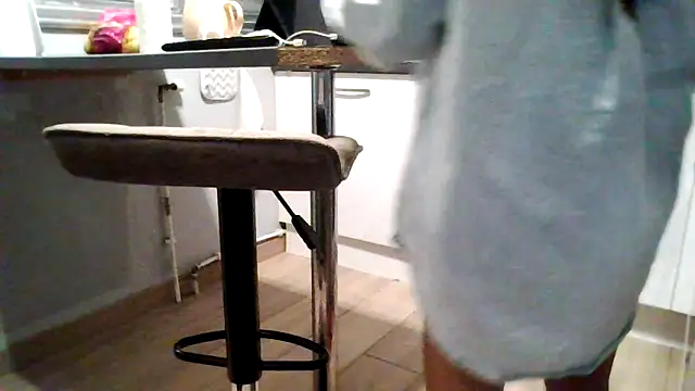 Czat XXX na żywo – petite-Alondra