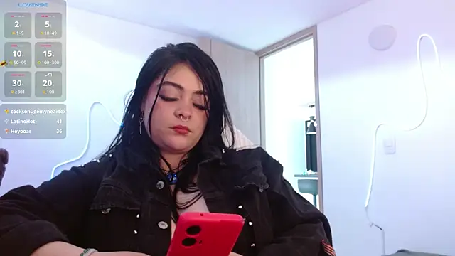 Layna_cold Adlı Modelin Canlı XXX Sohbeti