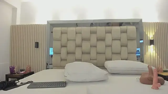 noah_pariss' Live XXX Chat