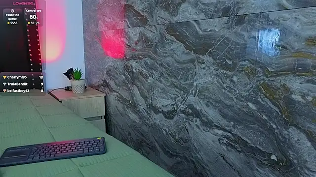 lilith_davis: απευθείας συνομιλία ΧΧΧ