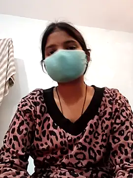 Sonali-6: διαδικτυακό σόου στην κάμερα