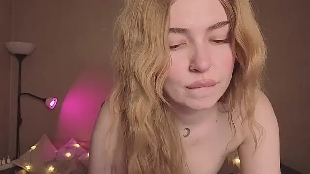 ViolettaLopez Adlı Modelin Canlı XXX Sohbeti