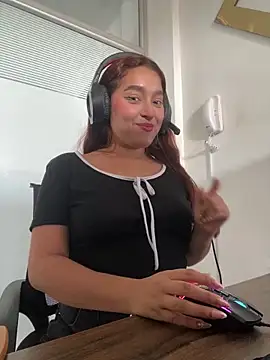 Онлайн чат XXX Emily_Vex