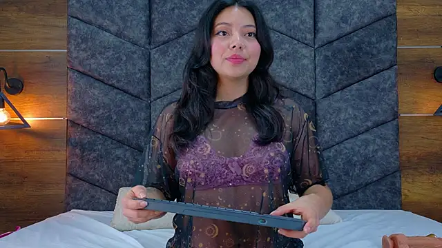 Chat XXX en directo de AnnieRouse__