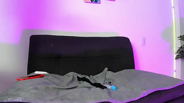 Candy_temptation0: διαδικτυακό σόου στην κάμερα