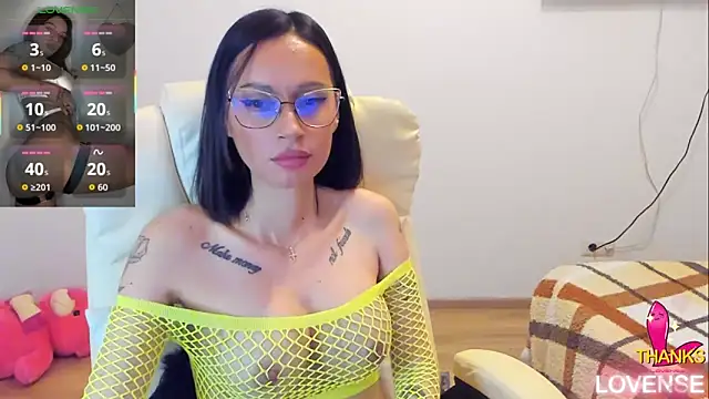 kissnicol32n Live XXX chat