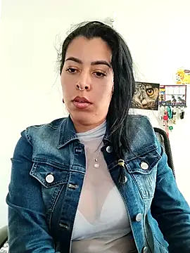 Luianna Live XXX-chat