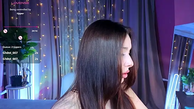 Lucy_louras Obrolan Langsung XXX