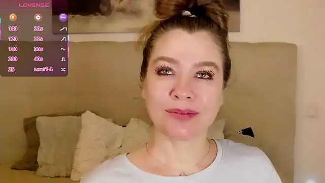 PetersEmily Adlı Modelin Canlı XXX Sohbeti