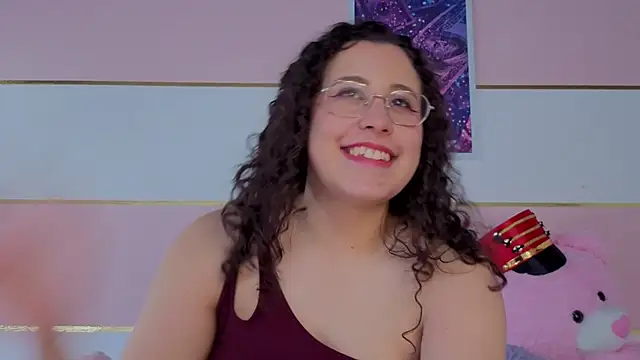 Czat XXX na żywo  – Charlotte__Miller