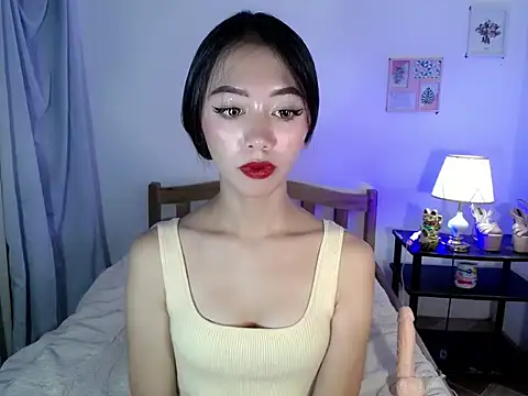 lovely_kiannaHugecock webcam show