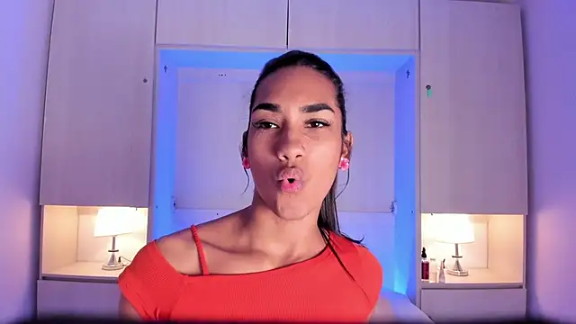 AnahiCollins: онлайн-секс-чат