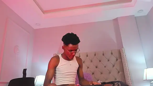 Charlie_Storm_ 라이브 XXX 채팅