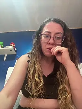 miss_hanna07 Adlı Modelin Canlı XXX Sohbeti