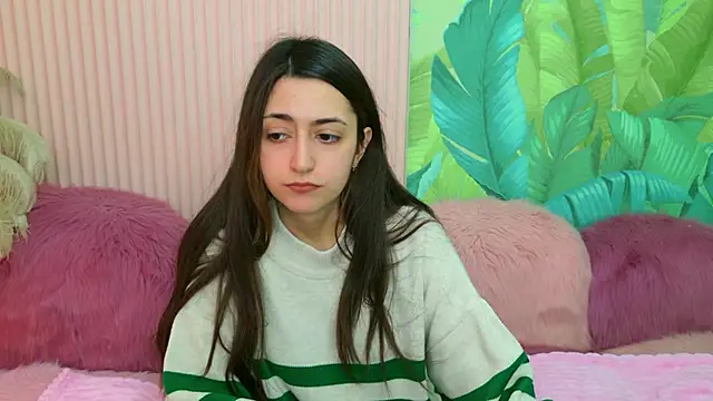 Gloria_Bendall Adlı Modelin Canlı XXX Sohbeti