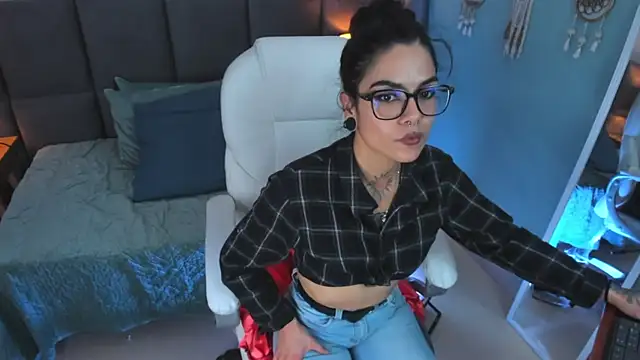 Esmeralda_CO: онлайн-секс-чат