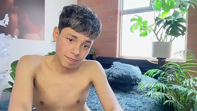 Andy_Belier23 webkamerás műsora