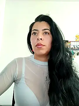 แชท XXX สดของ Luianna