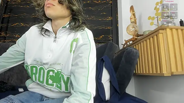 Chatroom XXX en direct de Diamond_twink