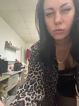 _Mila_Love Live XXX-chat