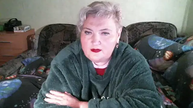 Lana555: онлайн-секс-чат