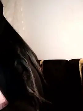 almouhra777 Adlı Modelin Web Kamerası Şovu