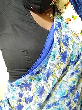 Show webcam de Tanuja-Sexy