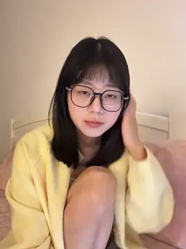 Ella-AAAAA's Live XXX Chat