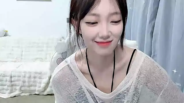 yuyayayu: онлайн-секс-чат