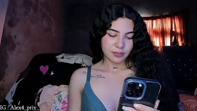 babycherry19: απευθείας συνομιλία ΧΧΧ