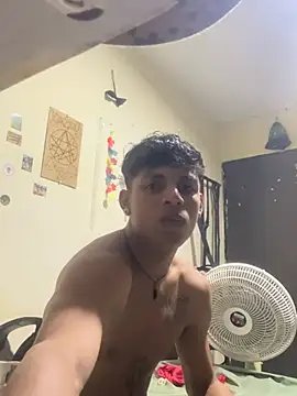 vispera élő XXX-chatje