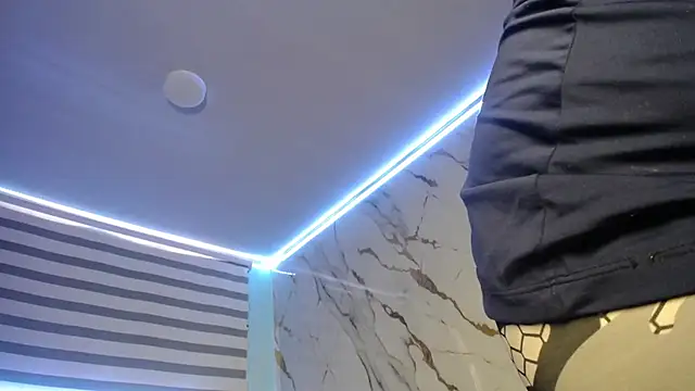 Chat XXX en directo de kylievoosx