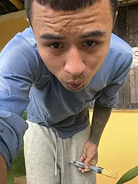 _Logan_Colton_のウェブカメラショー